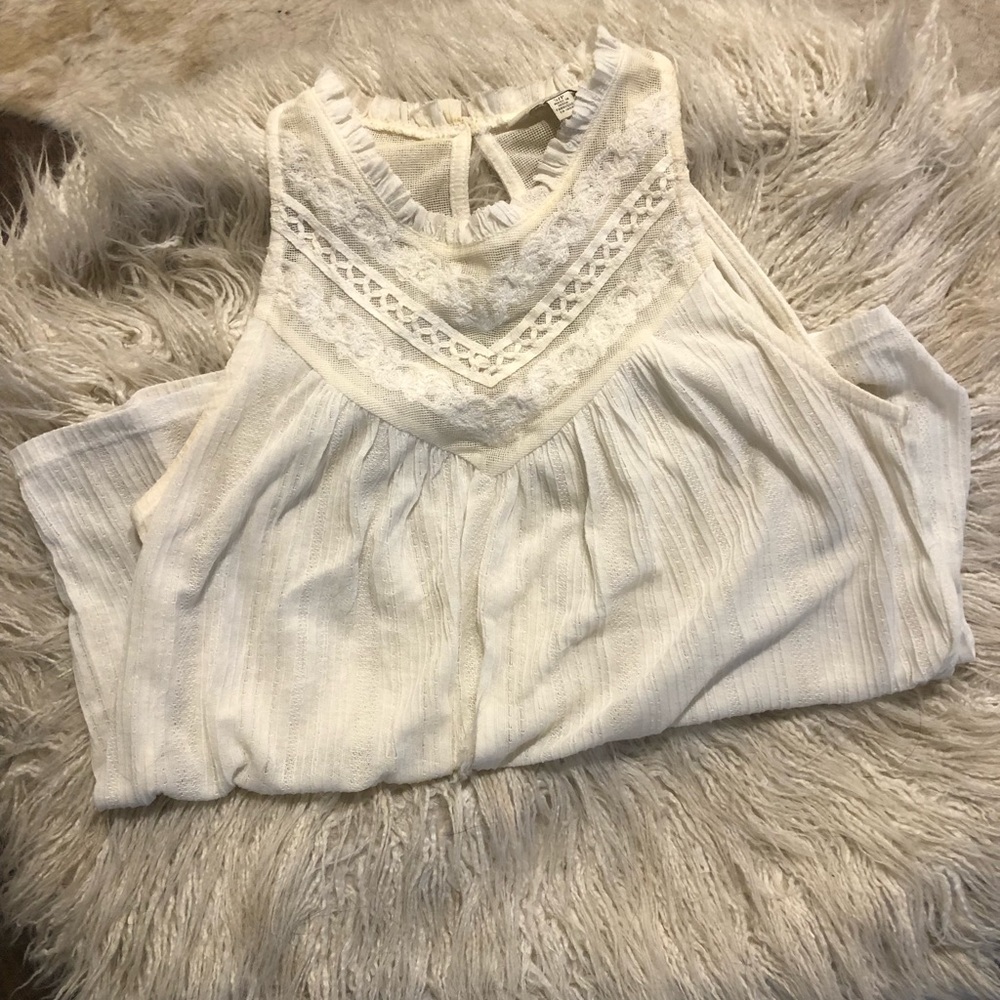 Lucky Brand - Flowy Lace Sleeveless Top - S/P